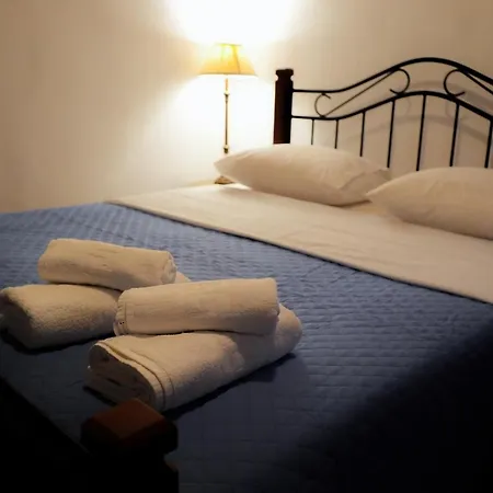 To Provetzino Nyaraló *