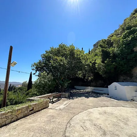 Nyaraló To Provetzino Viaradika