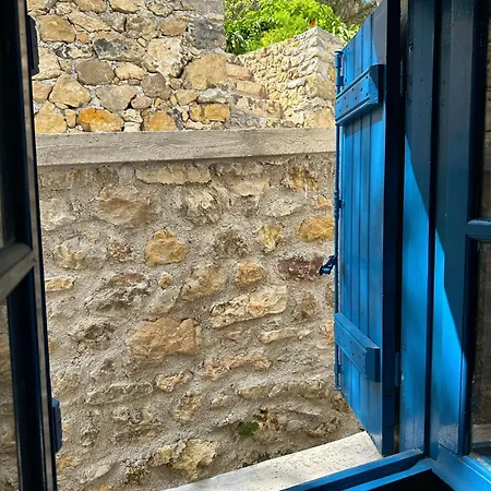 To Provetzino Nyaraló